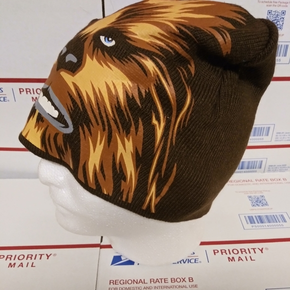 Star Wars Adult One Size Chewbacca Beenie Full Face Design NwoT - Picture 3 of 6